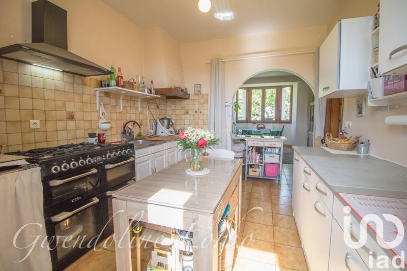 Maison - 104 m² - 5 pièces