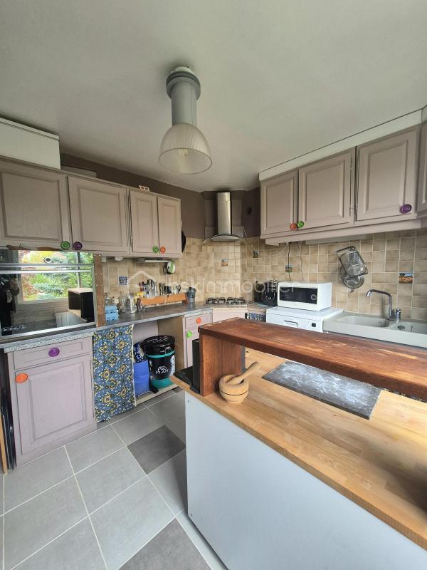 Maison - 90 m² - 5 pièces