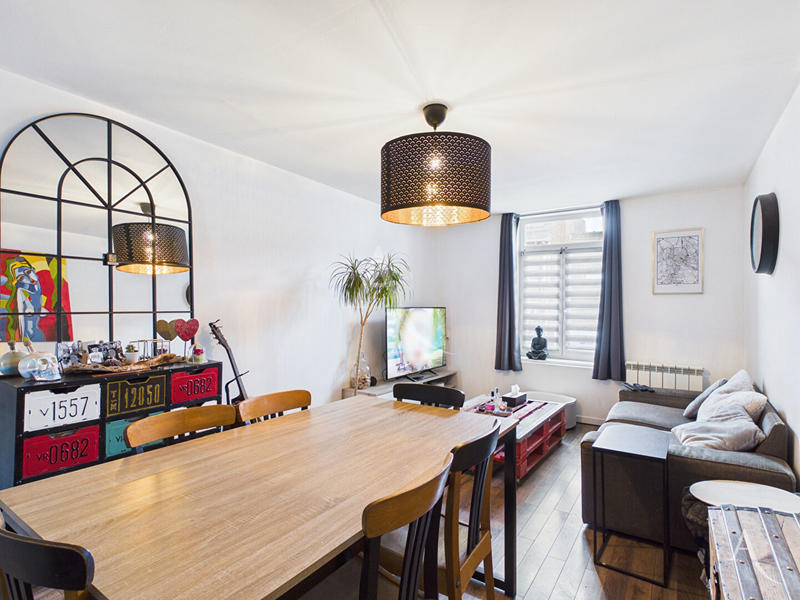 Appartement - 75 m² - 5 pièces