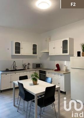 Appartement - 182 m² - 8 pièces