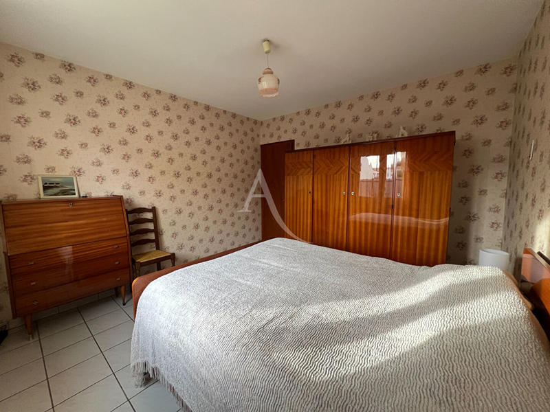 Maison - 99 m² - 6 pièces