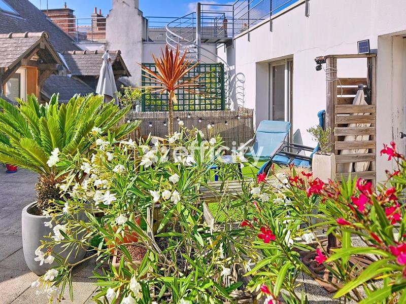 Appartement - 166 m² - 5 pièces