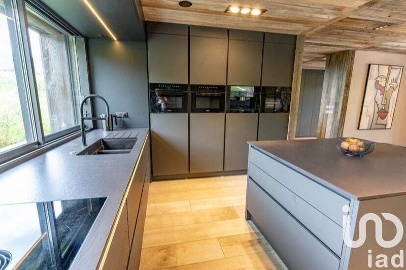 Châlet - 219 m² - 7 pièces