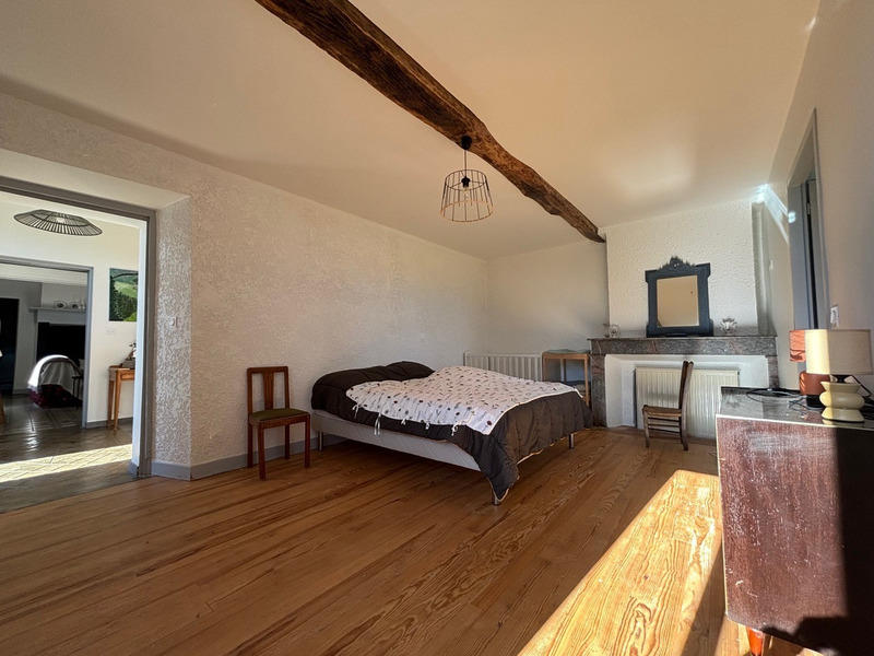 Maison - 180 m² - 4 pièces