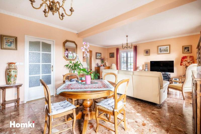 Villa - 166 m² - 6 pièces