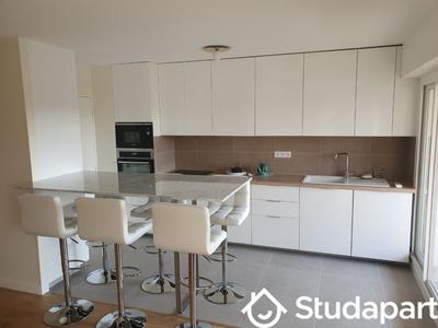 Appartement - 102 m² - 5 pièces