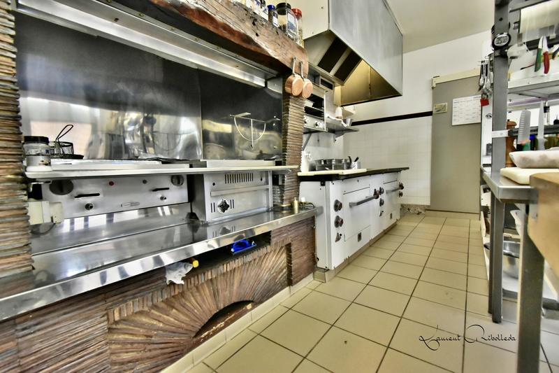 Maison ancienne - 427 m² - 14 pièces