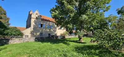 Propriété - 150 m² - 6 pièces