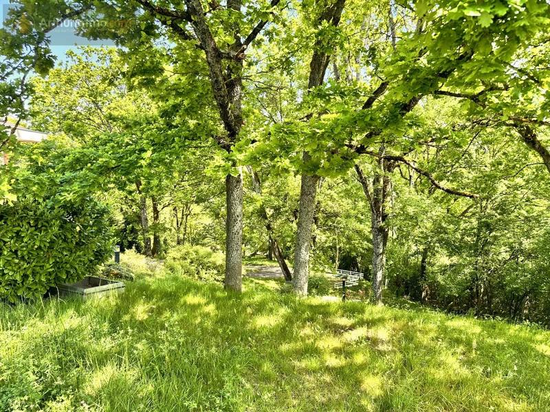 Maison - 240 m² - 6 pièces