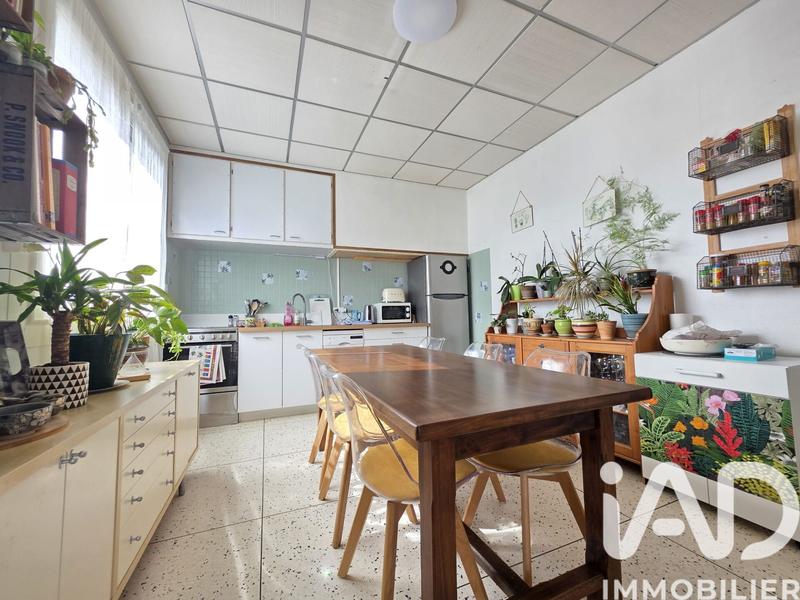 Maison - 96 m² - 6 pièces