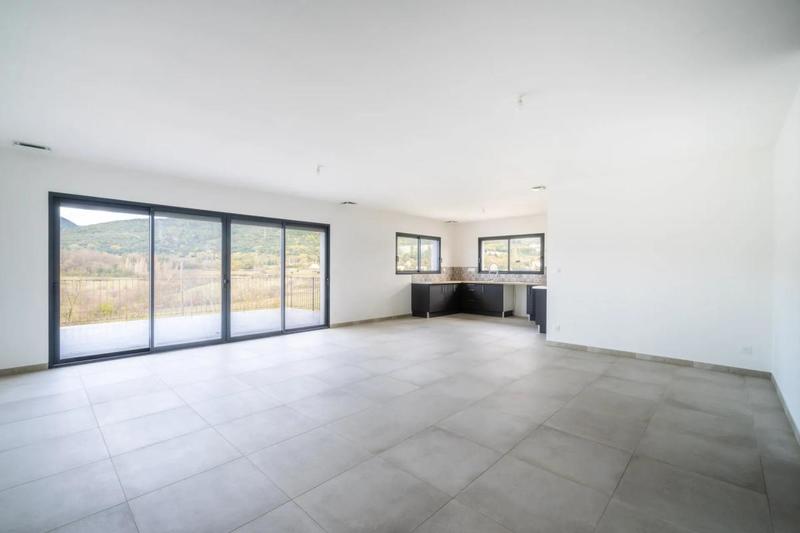 Maison - 266 m² - 5 pièces