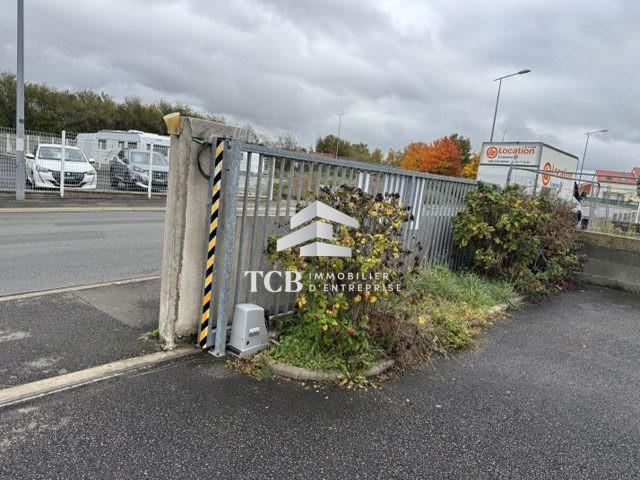 Local d'activités - 460 m²