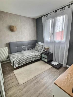 Maison - 84 m² - 5 pièces