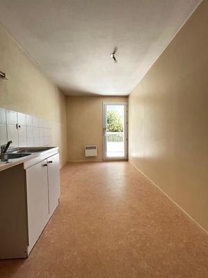 Appartement ancien - 67 m² - 3 pièces