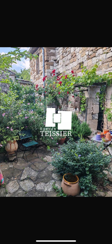 Maison - 104 m² - 6 pièces