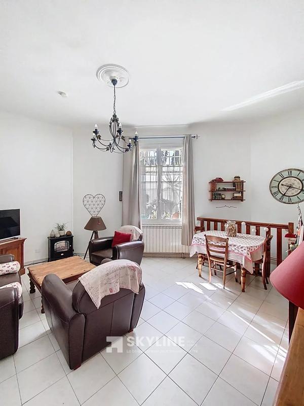 Appartement - 90 m² - 3 pièces