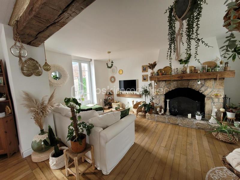 Maison en pierre - 190 m² - 8 pièces