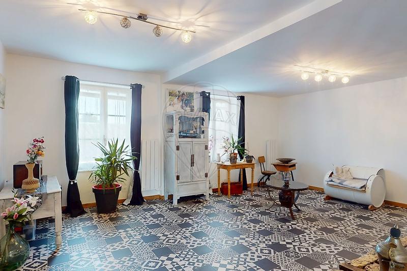 Maison - 245 m² - 6 pièces