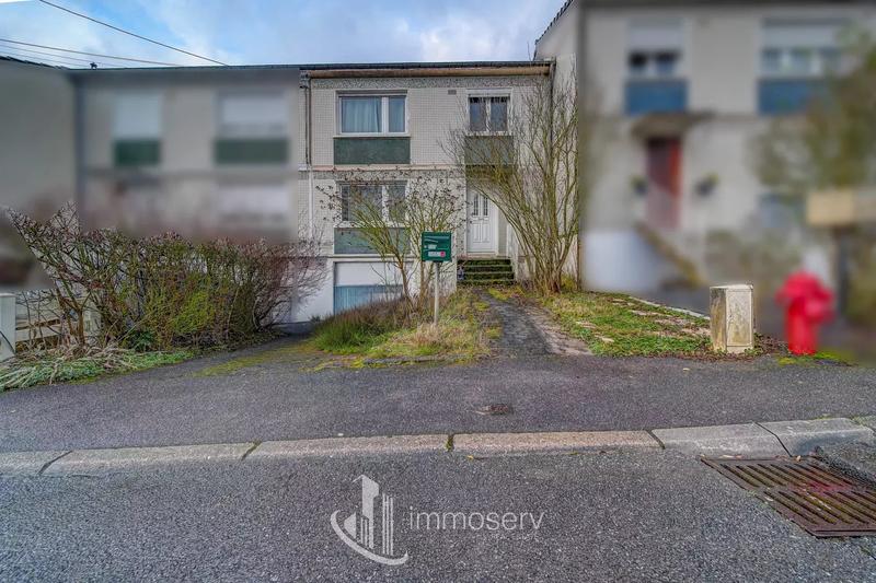 Maison - 80 m² - 5 pièces