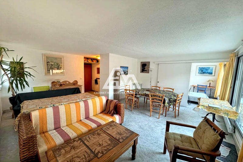 Appartement - 76 m² - 4 pièces