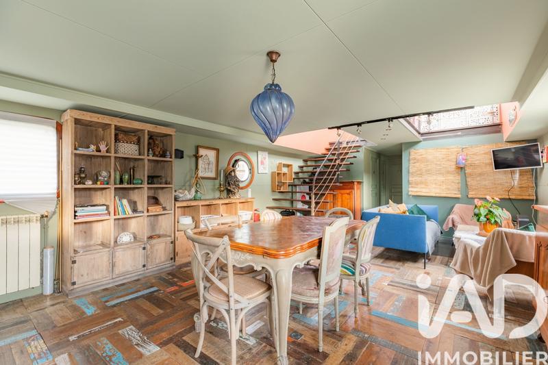 Appartement - 220 m² - 9 pièces