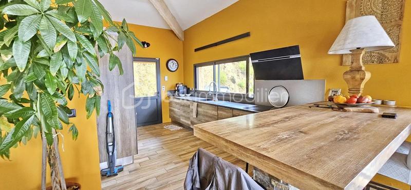 Maison - 149 m² - 4 pièces