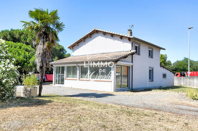 Maison - 158 m² - 4 pièces