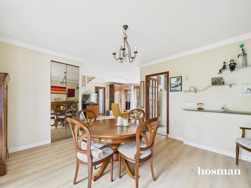 Maison - 130 m² - 6 pièces