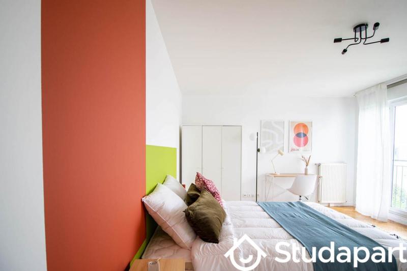 Chambre - 11 m² - 1 pièce