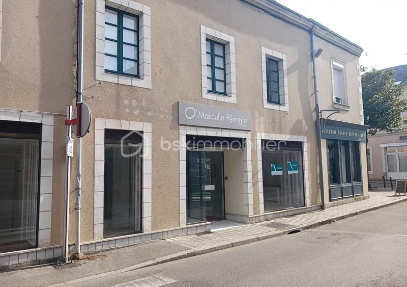 Local commercial - 100 m² - 3 pièces