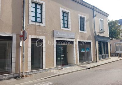 Local commercial - 100 m² - 3 pièces