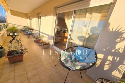 Appartement - 79 m² - 4 pièces