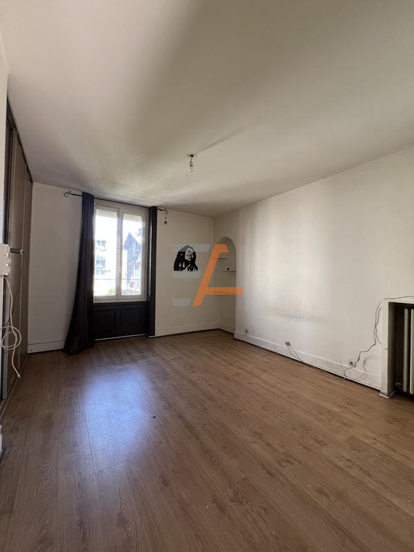 Maison de village - 90 m² - 4 pièces