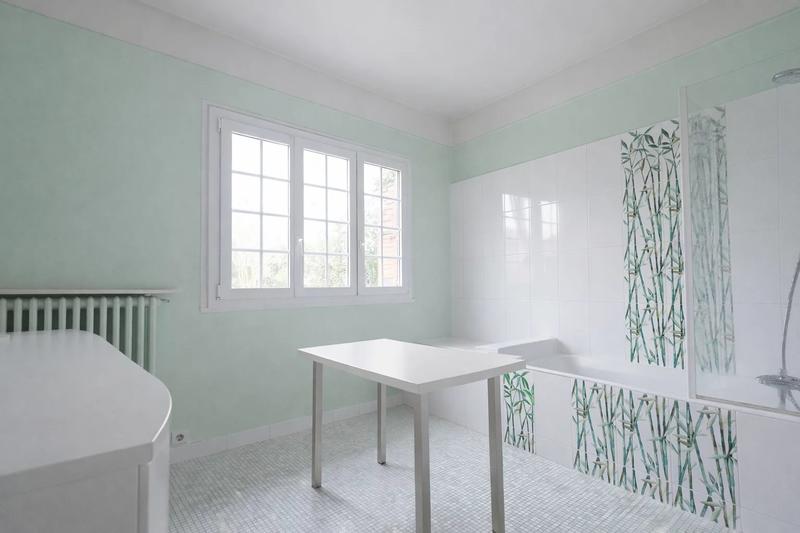 Maison - 230 m² - 8 pièces