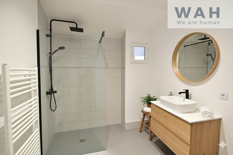 Appartement - 84 m² - 2 pièces