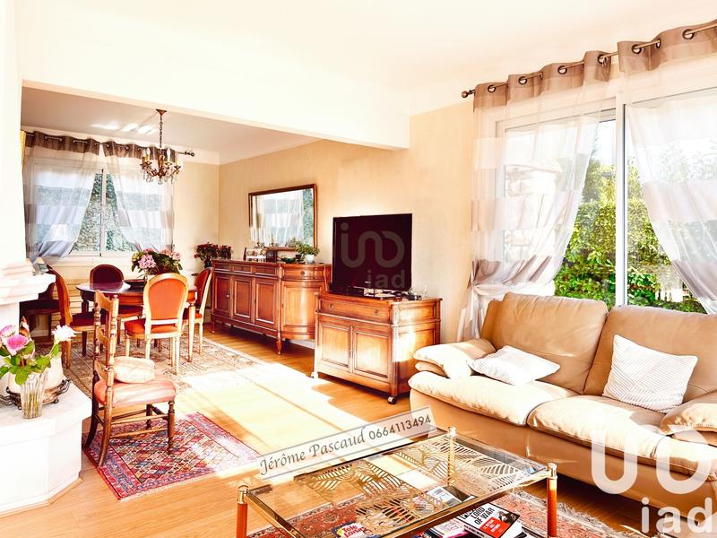 Maison - 180 m² - 7 pièces