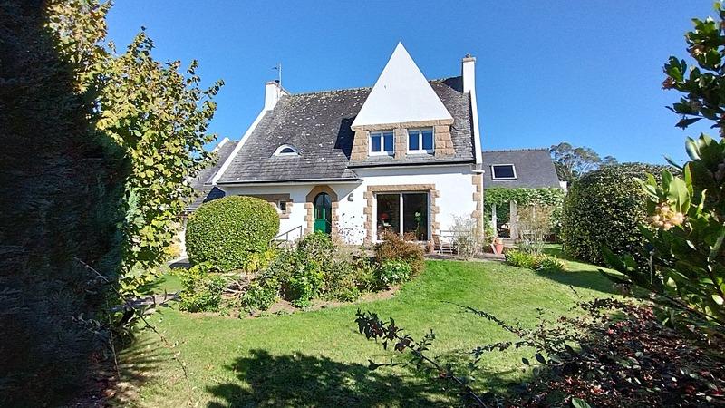 Maison - 186 m² - 8 pièces