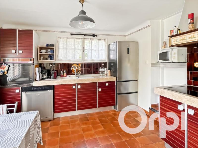 Maison - 140 m² - 4 pièces