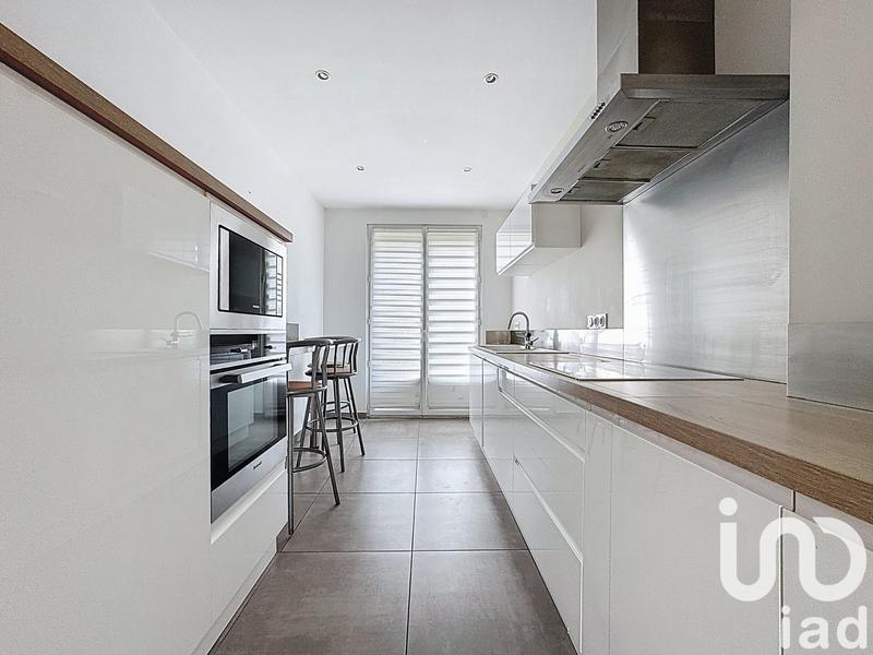 Appartement - 93 m² - 4 pièces