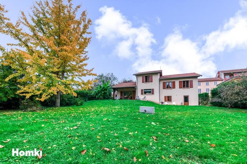 Maison - 185 m² - 6 pièces