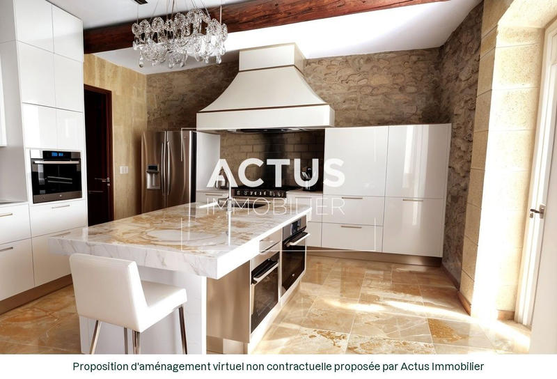 Maison - 237 m² - 8 pièces