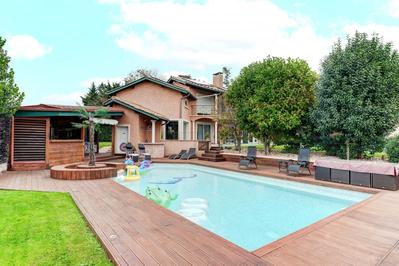 Villa - 332 m² - 6 pièces