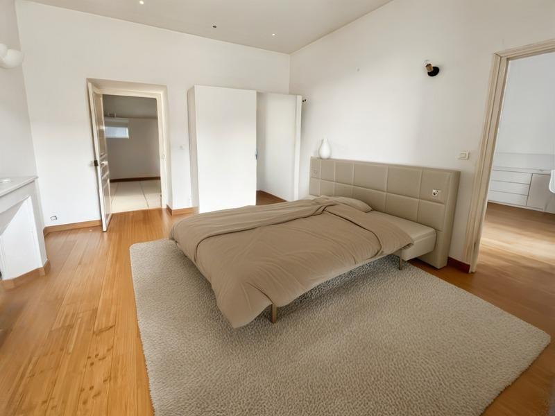 Appartement - 155 m² - 5 pièces