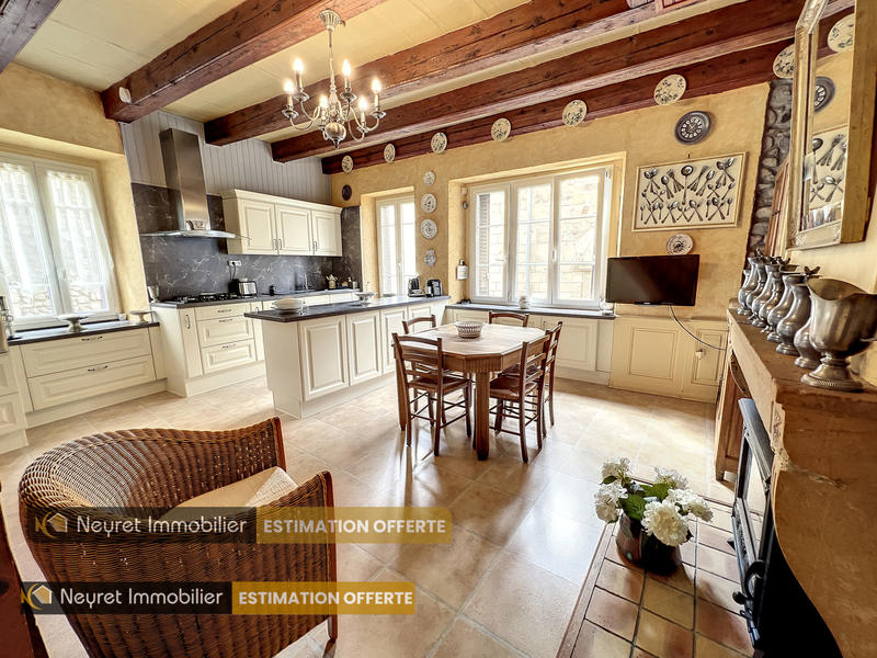 Maison de village - 199 m² - 7 pièces
