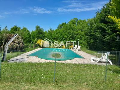 Maison - 96 m² - 4 pièces