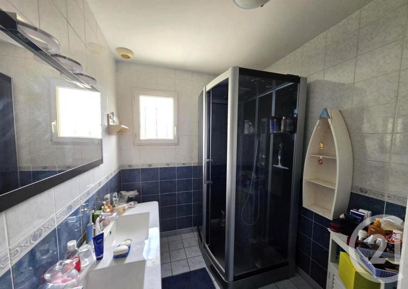 Maison - 98 m² - 6 pièces