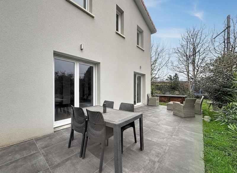Maison - 170 m² - 5 pièces