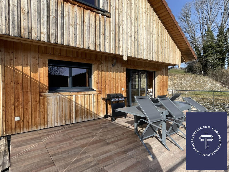 Maison - 107 m² - 5 pièces