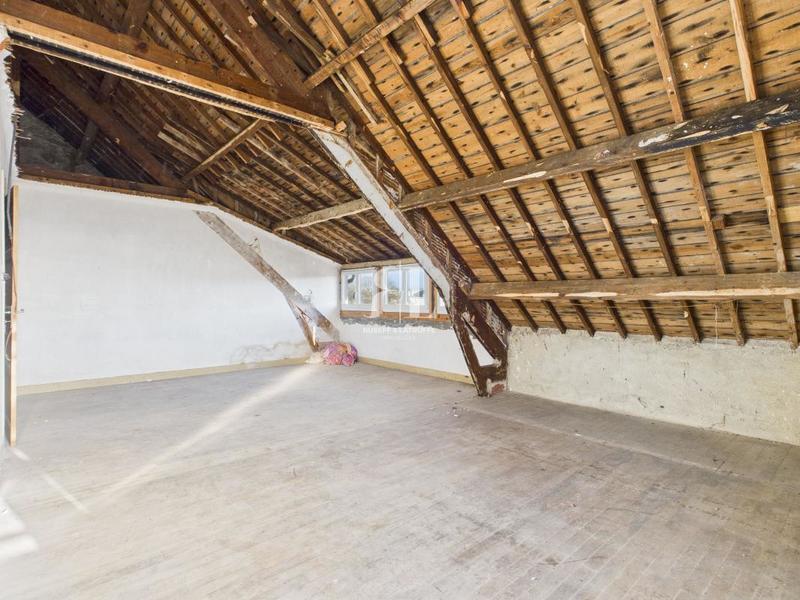 Immeuble - 335 m² - 14 pièces