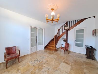 Maison - 265 m² - 7 pièces
